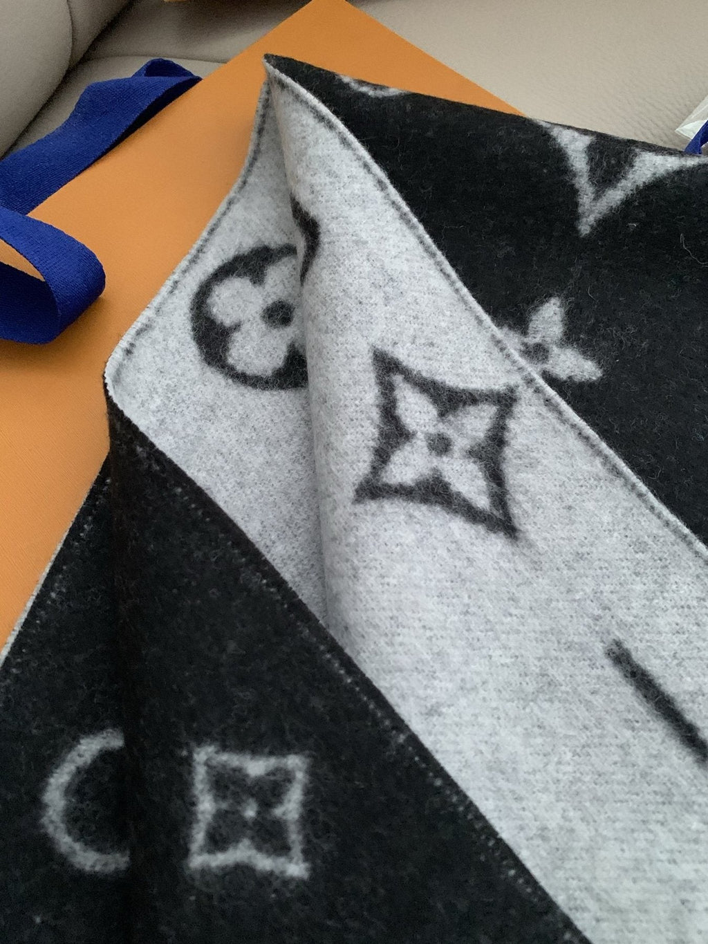 Louis Vuitton Black & Gray Reversible Scarf — detail