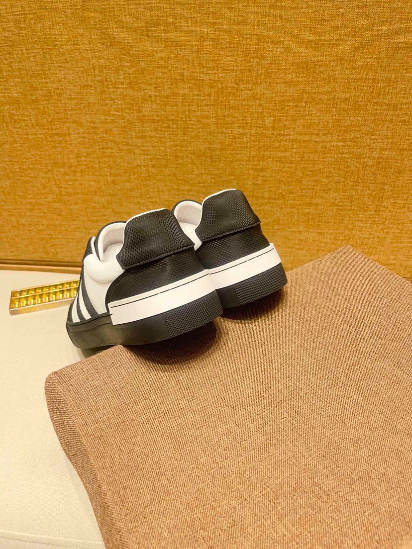 Black and White Stripe Low-Top Sneakers — back