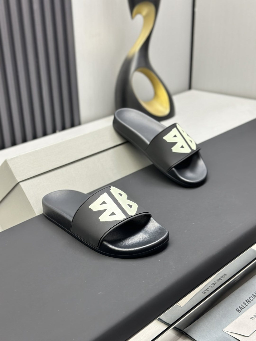 Balenciaga Logo Slide Sandals — side