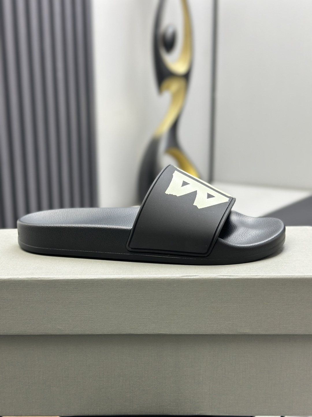 Balenciaga Logo Slide Sandals — side