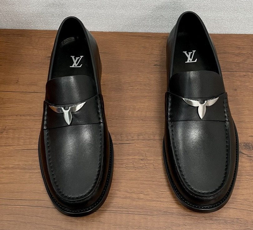Louis Vuitton Major Black Loafers — hero