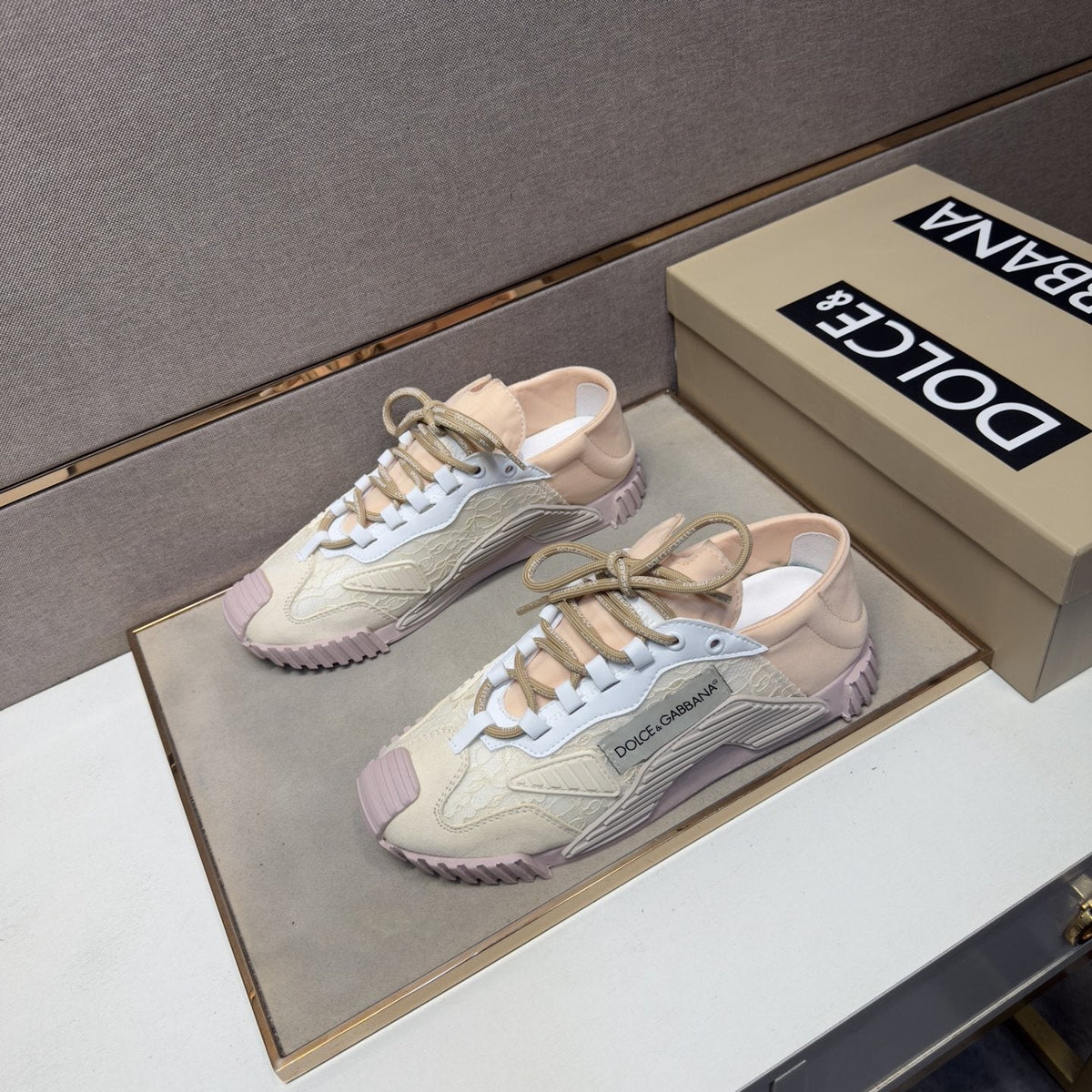 Dolce & Gabbana Cream Panel Low-Top Sneakers — front