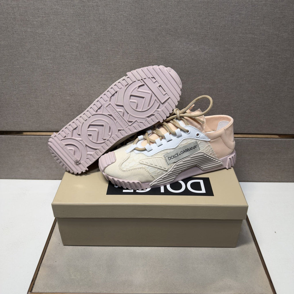 Dolce & Gabbana Cream Panel Low-Top Sneakers — detail