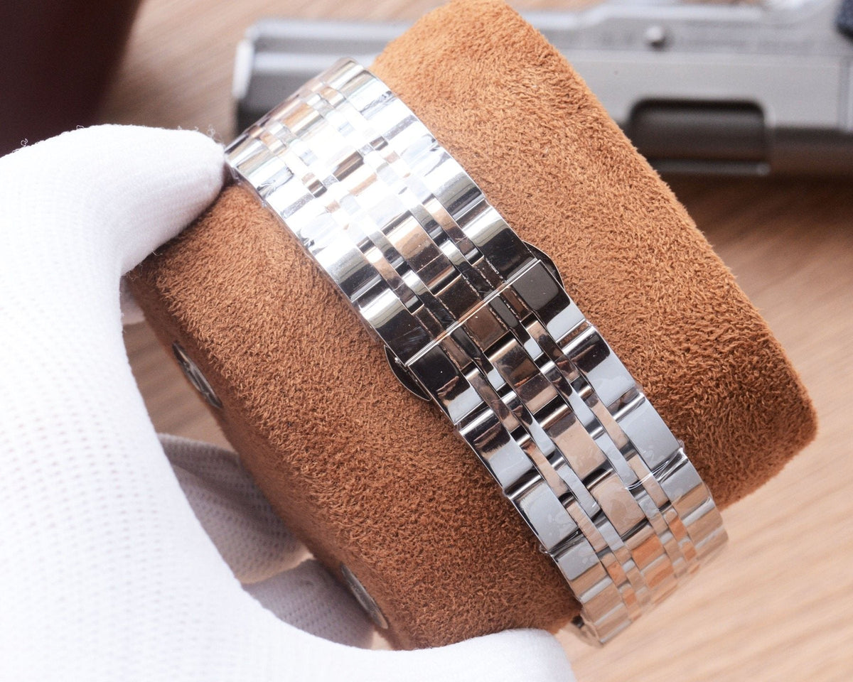 Patek Philippe Rose Gold Silver White Dial Bracelet Watch — detail