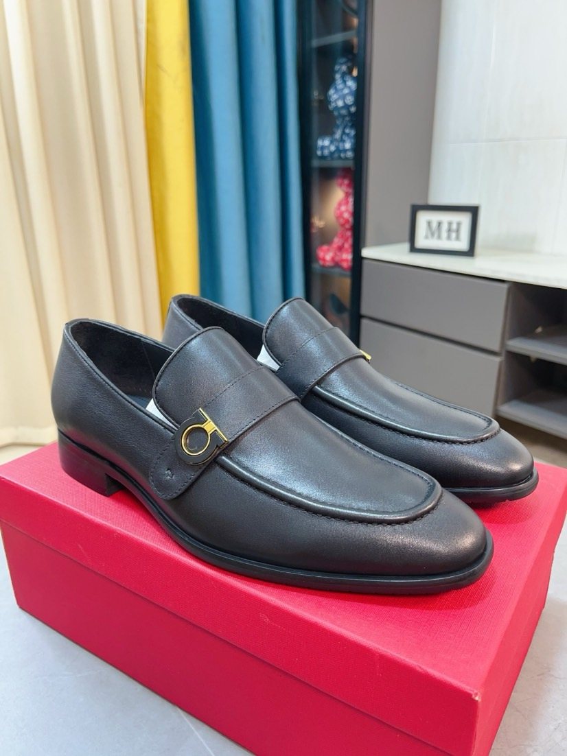 Ferragamo Black Ring-Detail Loafers — side