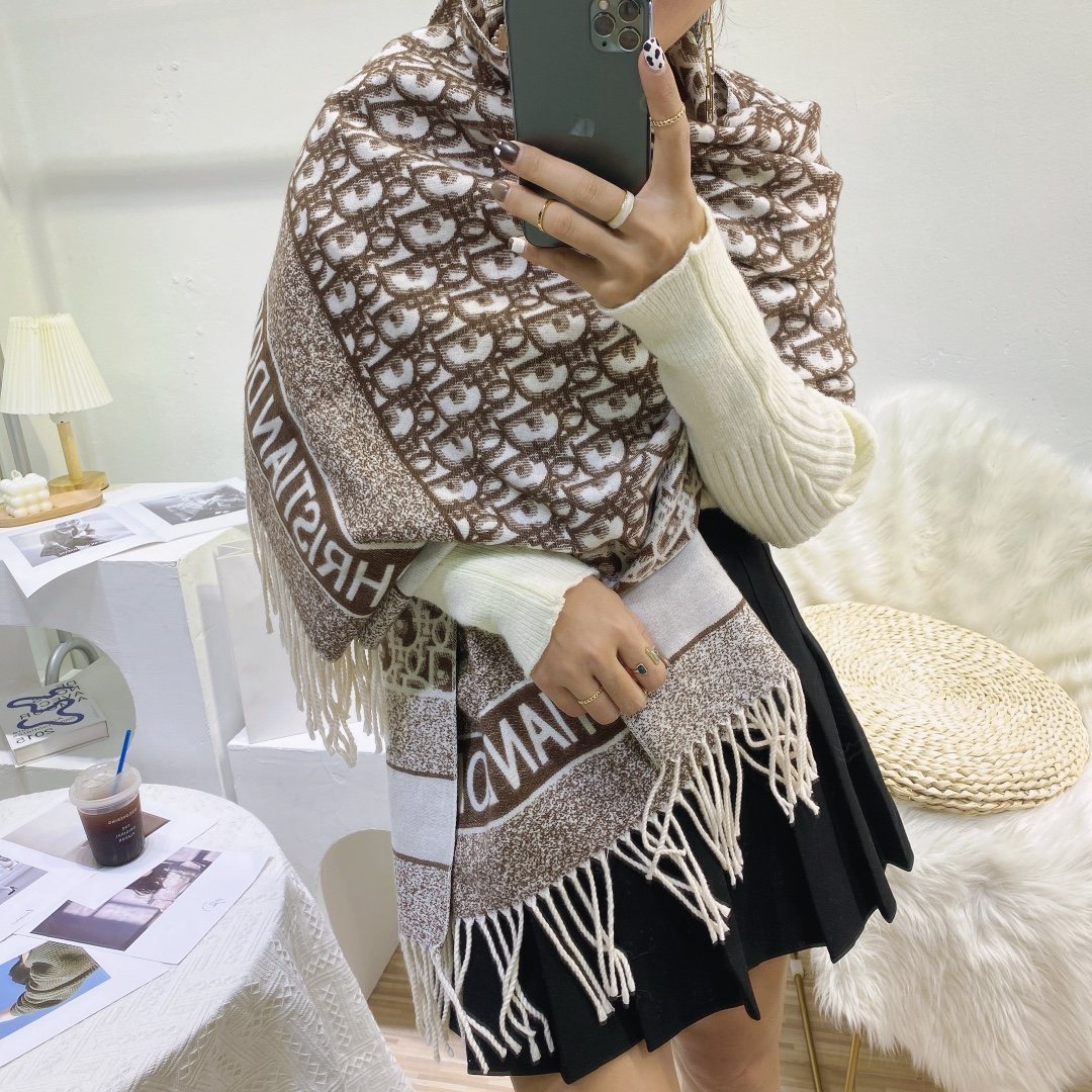 Dior Brown & Ivory Fringed Scarf — model