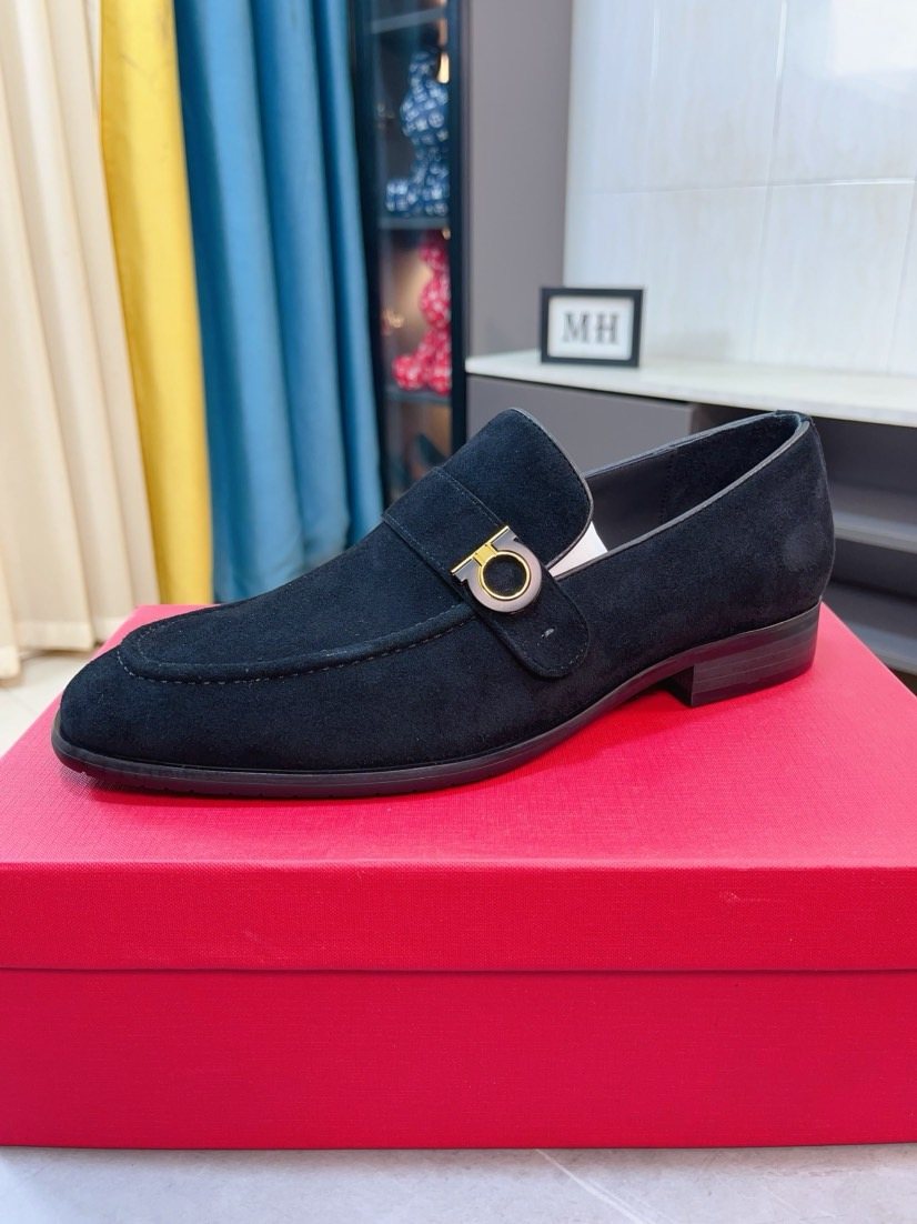 Salvatore Ferragamo Gold-Buckle Loafers — side