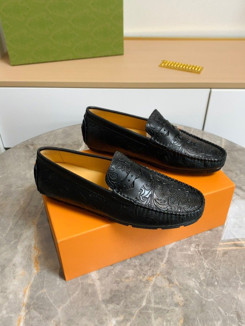 Louis Vuitton Black Leather Loafers — hero