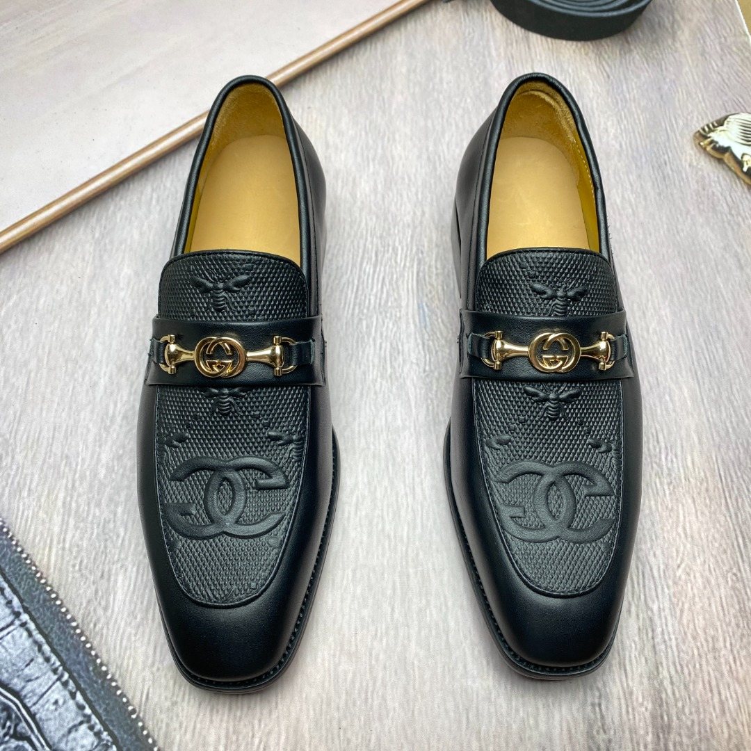 Gucci Black Gold-Tone Hardware Loafers — hero