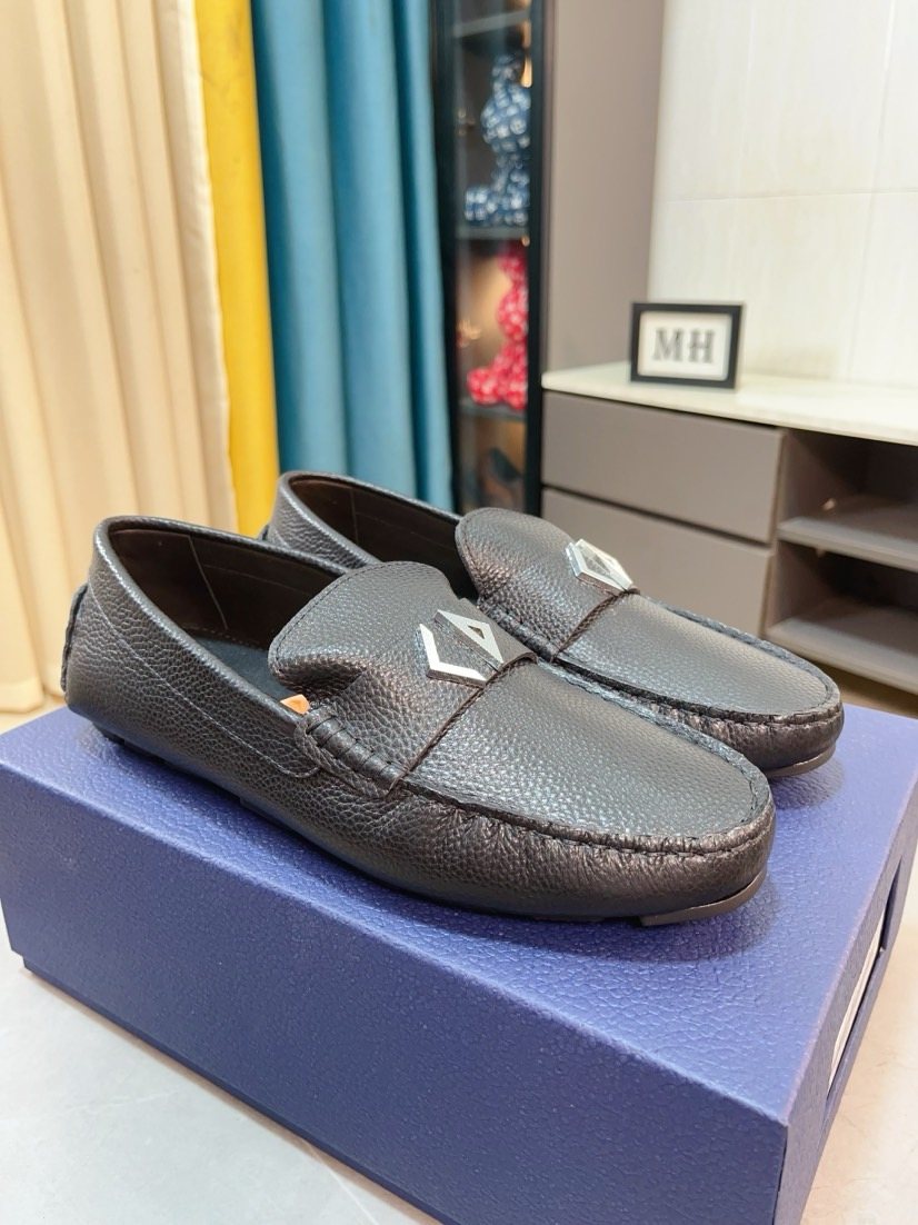 Dark Gray Pebbled Hardware Loafers — front