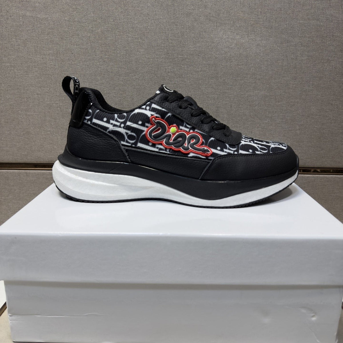 Dior Patterned Low-Top Men's Sneakers — front