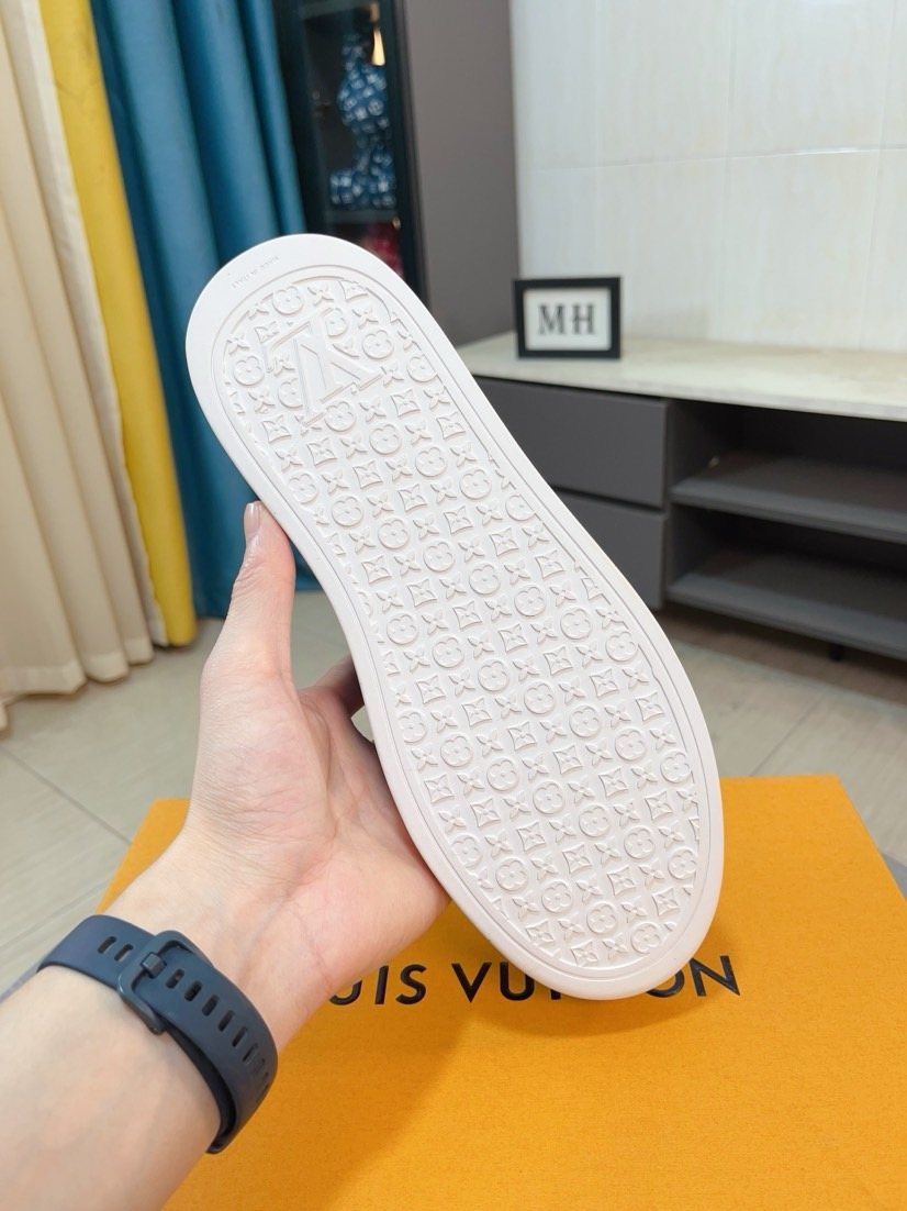 Louis Vuitton Textured Low-Top Sneakers — back