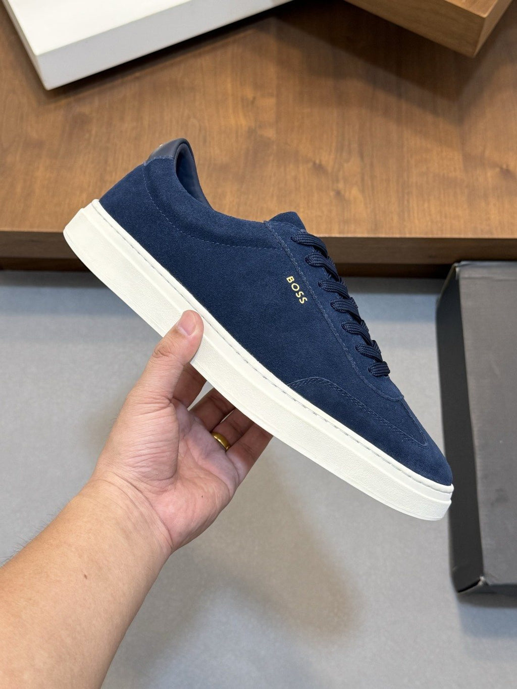 BOSS Leather Low-Top Sneakers — model