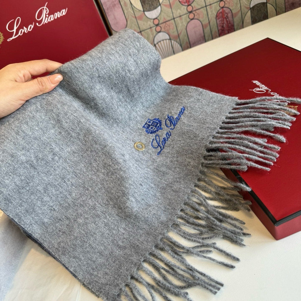 Loro Piana Reversible Fringed Scarf — detail