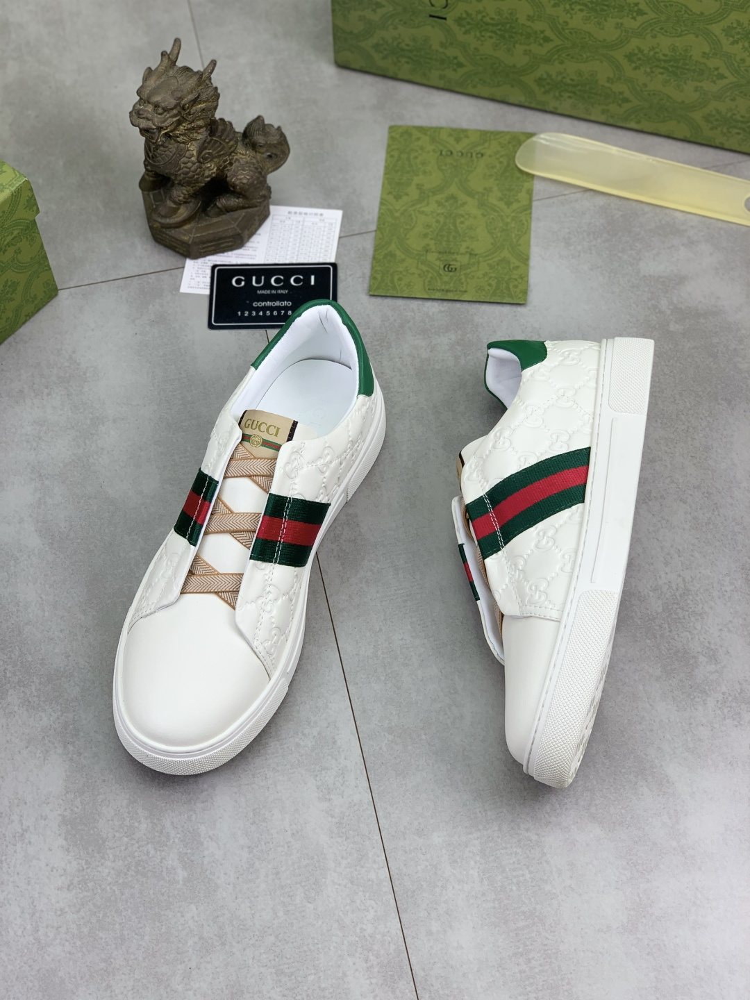 Gucci White Stripe Low-Top Sneakers — front