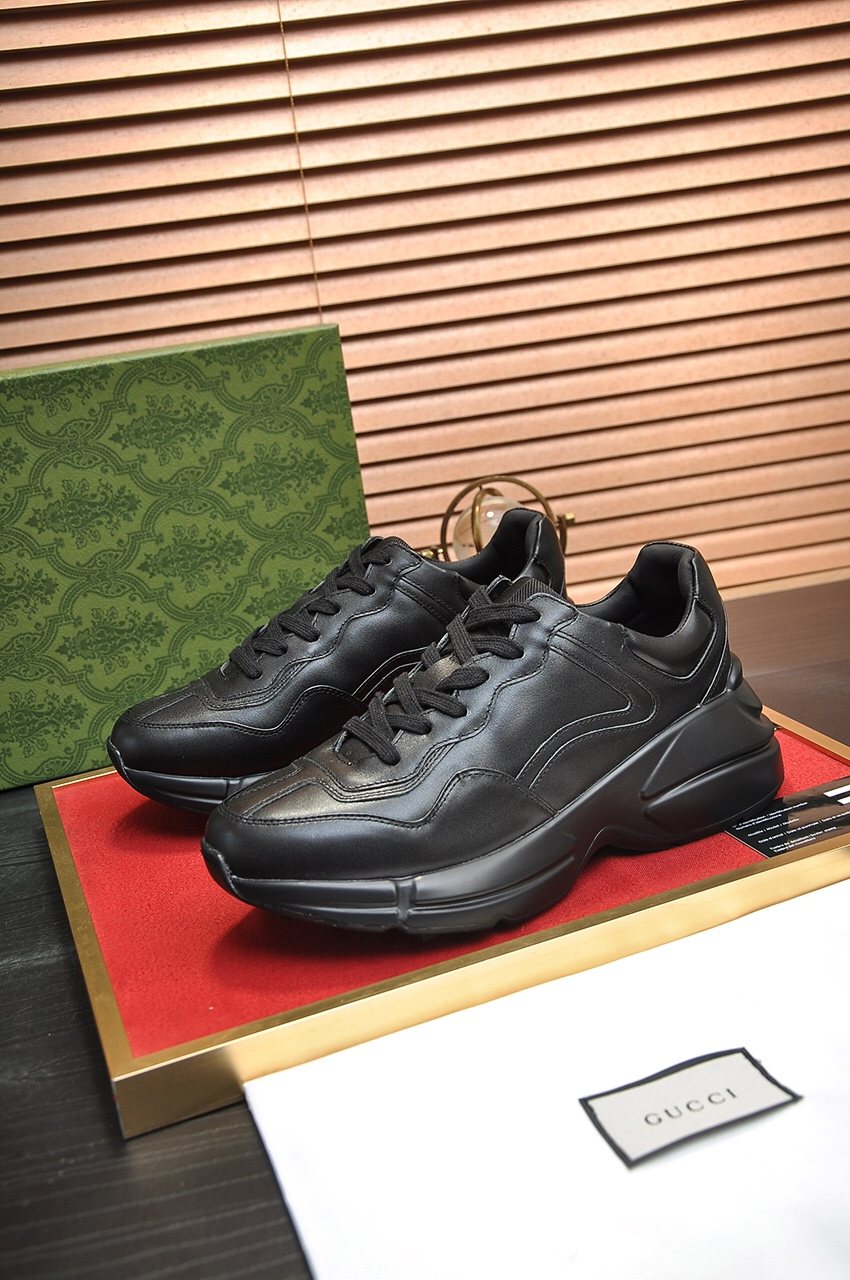 Gucci Chunky Low-Top Sneakers — front