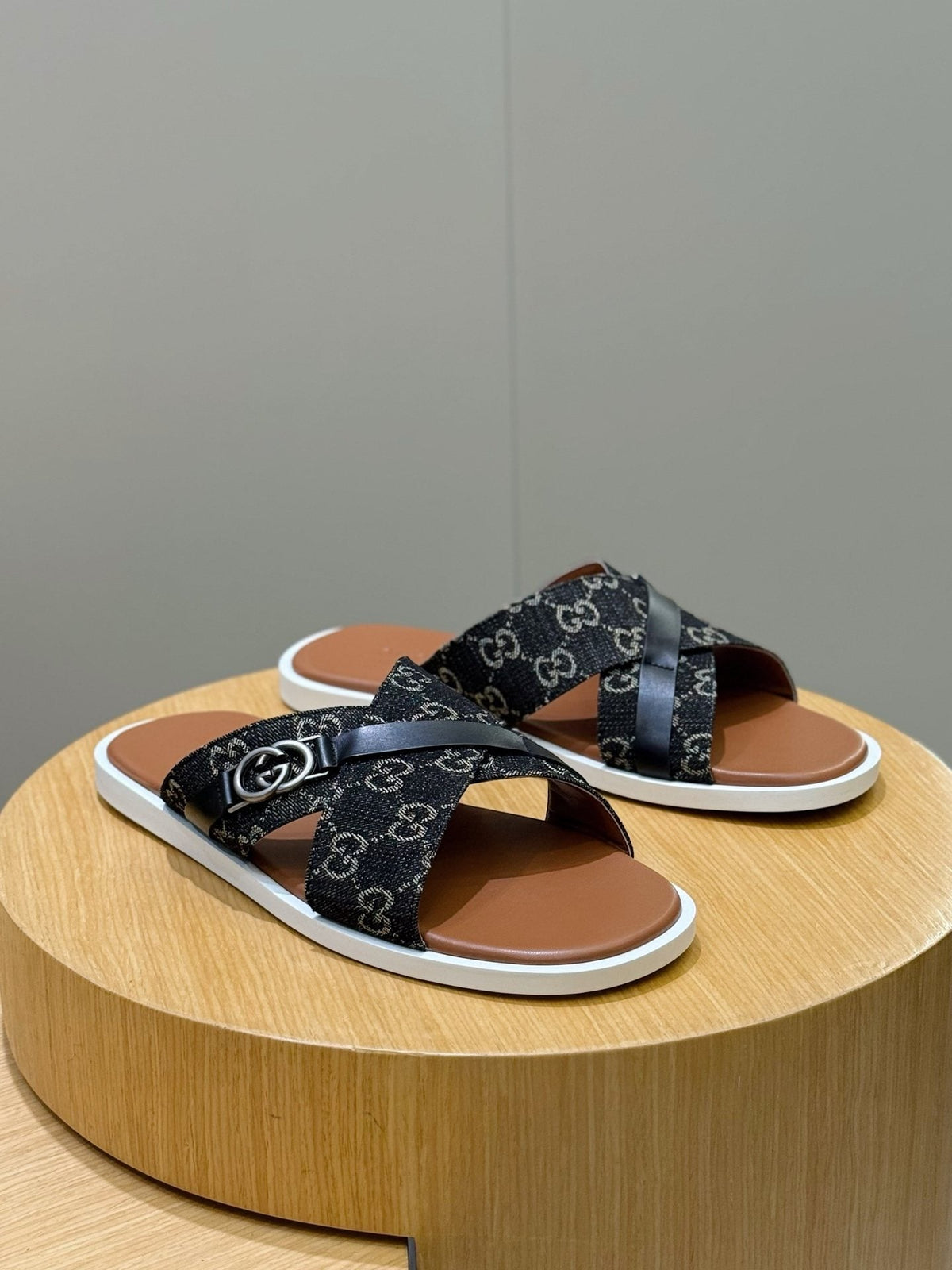Gucci Crossed Strap Slide Sandals — hero