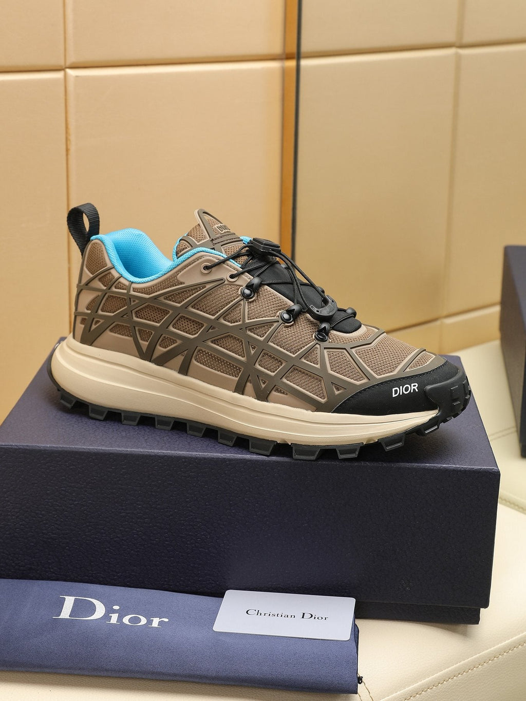 Dior B31 Runner White and Light Gray Sneakers — side
