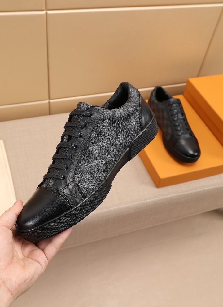 Louis Vuitton Checkered Leather Low-Top Sneakers — detail