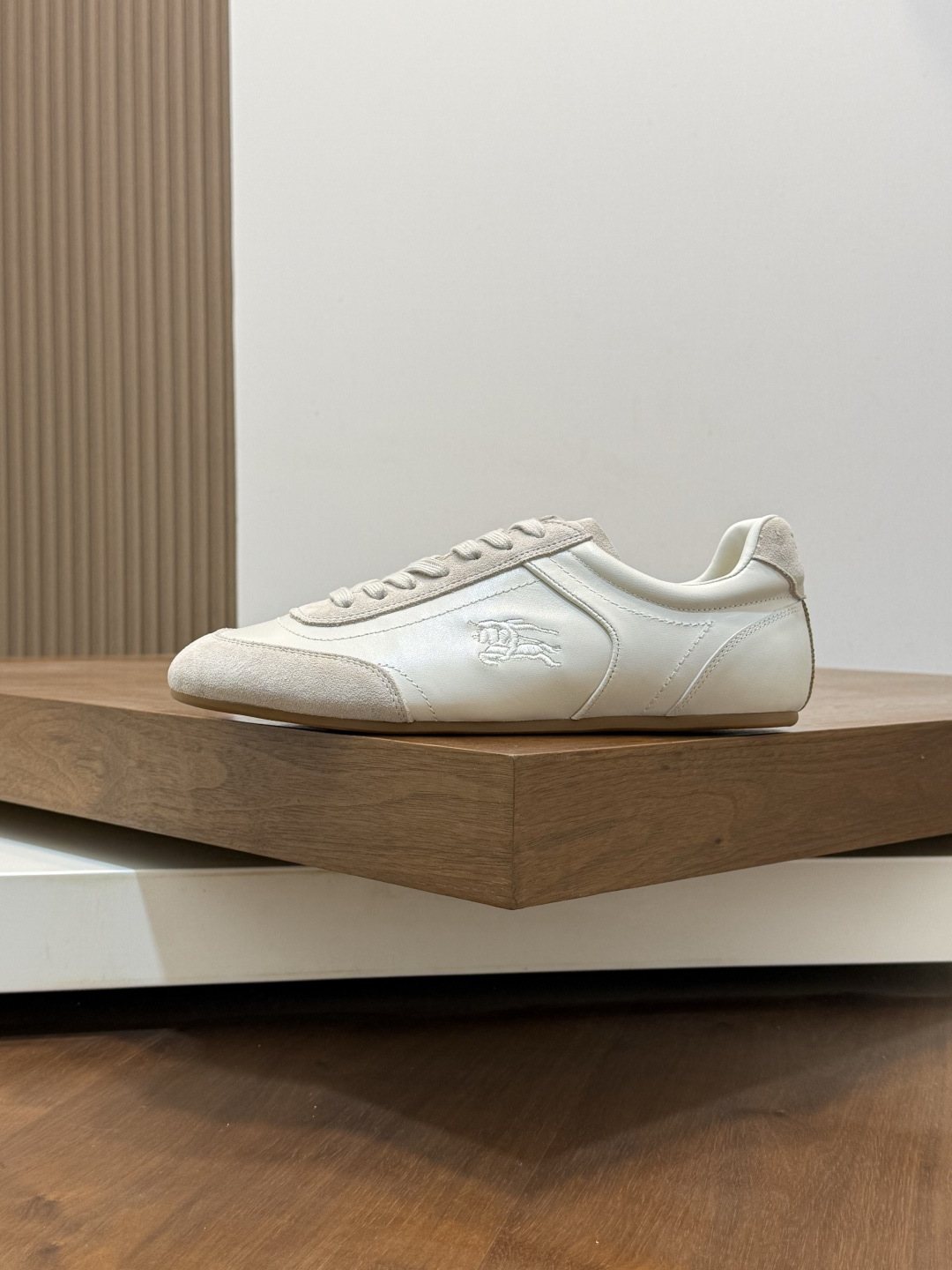 Burberry Low-Top Lace-Up Sneakers — side