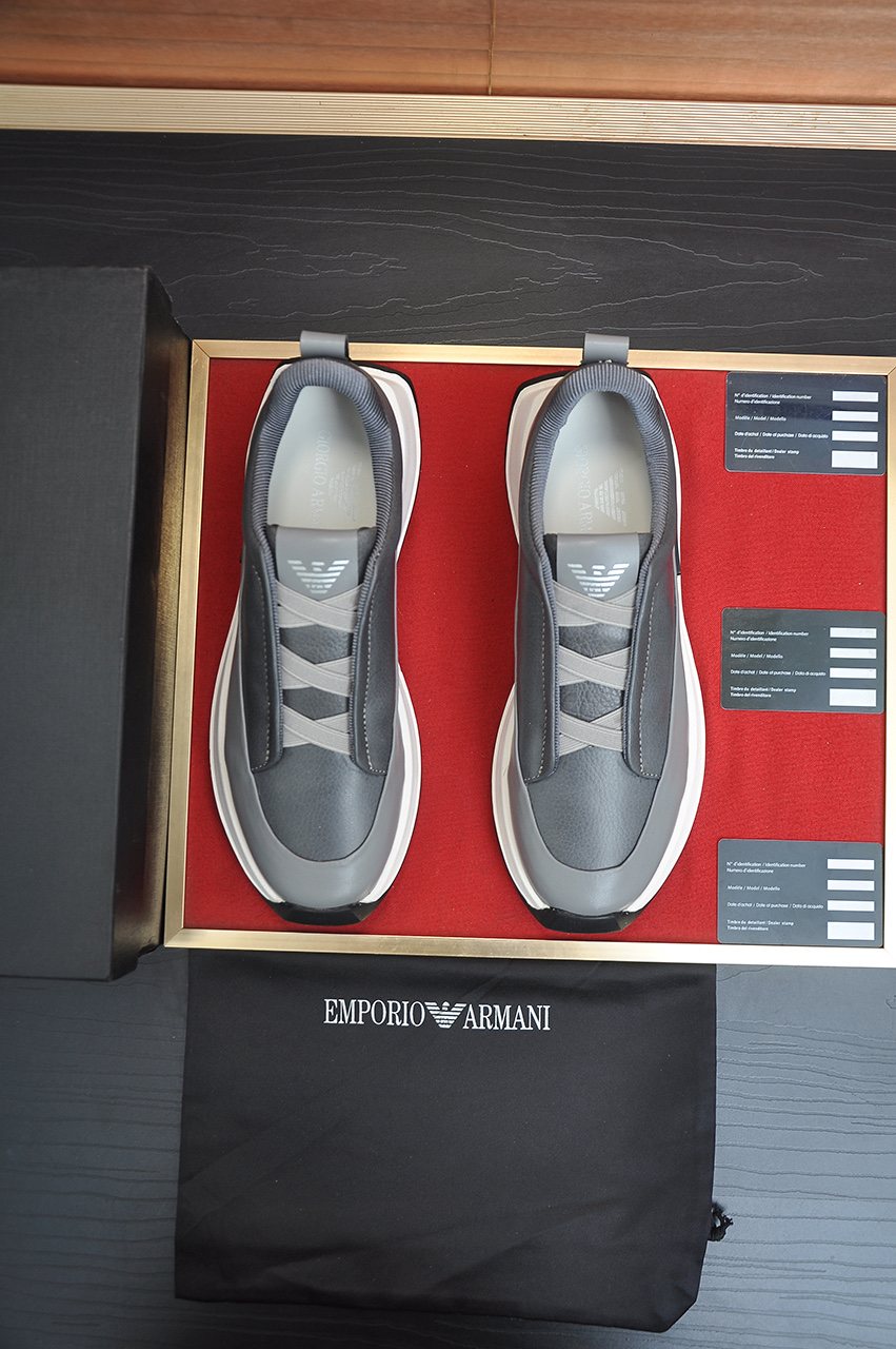 Armani Eagle-Accent Low-Top Sneakers — front
