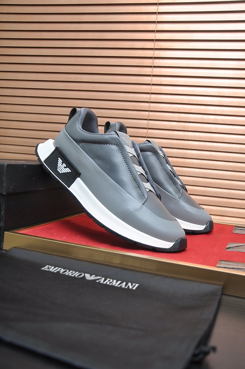 Armani Eagle-Accent Low-Top Sneakers — front