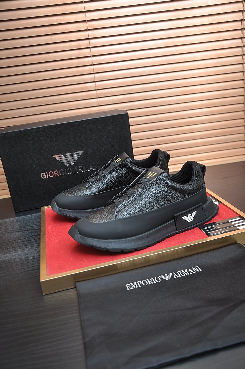 Armani Eagle-Accent Low-Top Sneakers — side