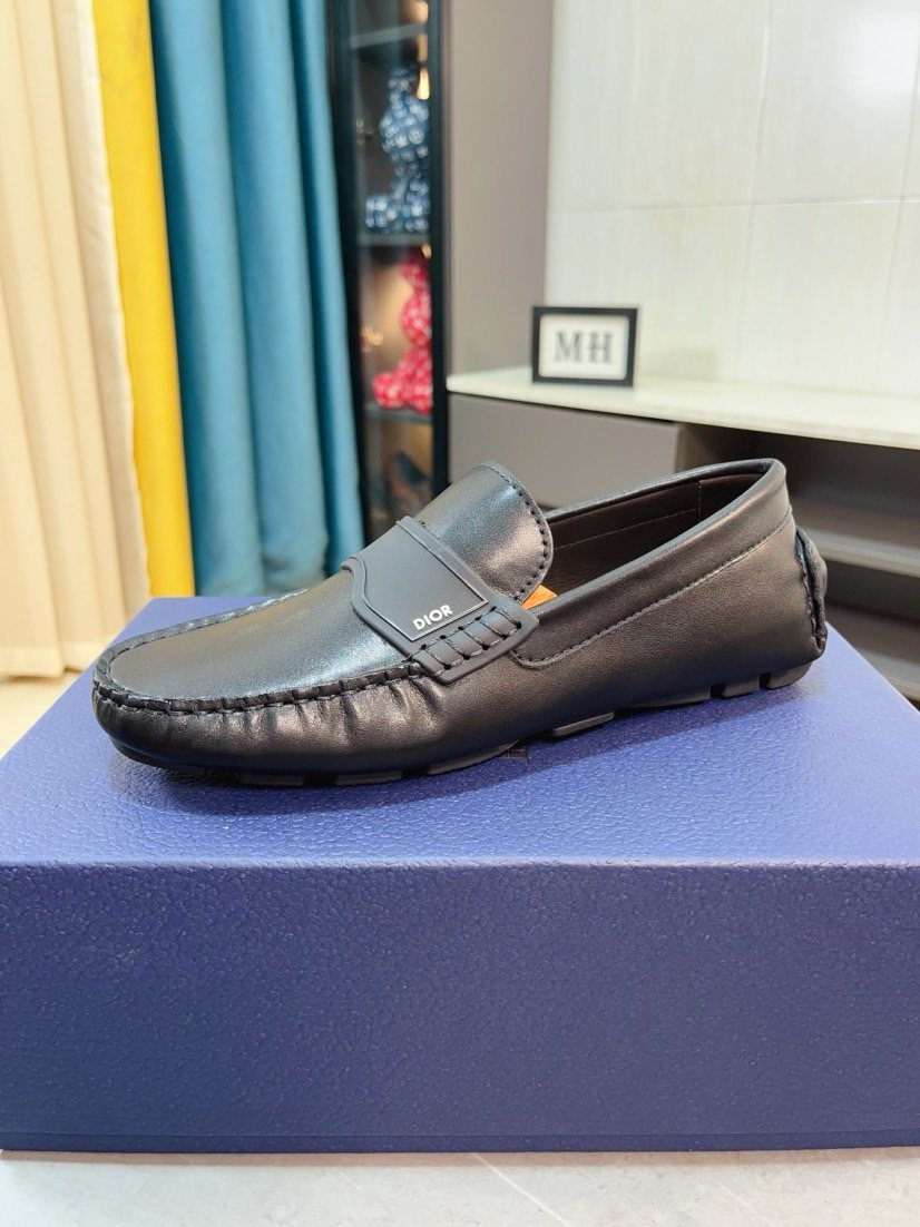 Dior Moc-Toe Logo Plaque Loafers — side