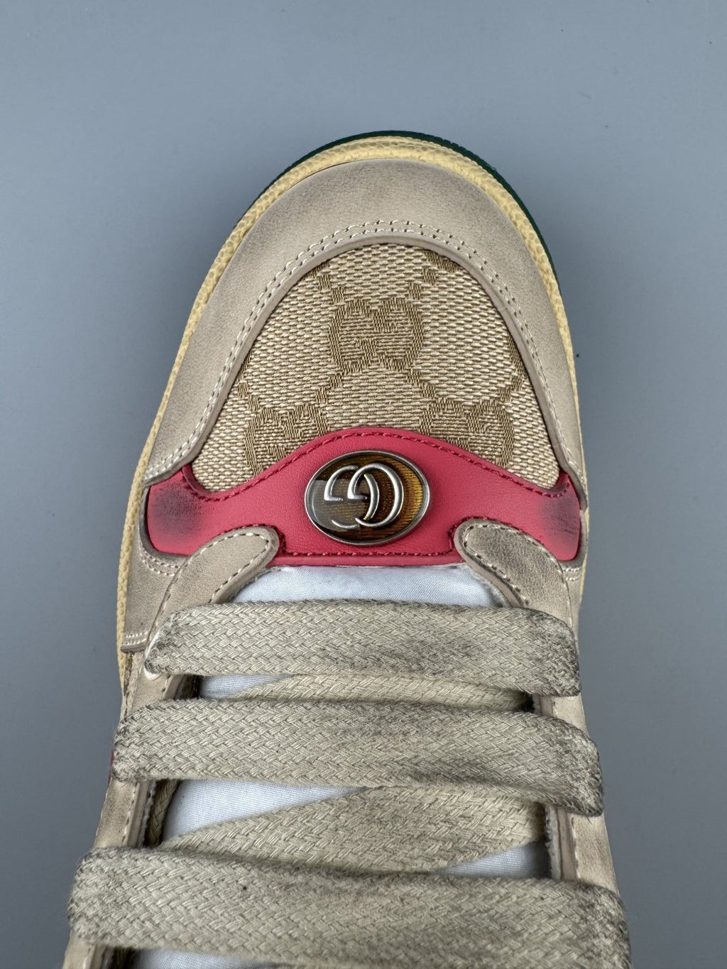 Gucci Beige Stripe Low-Top Sneakers — detail