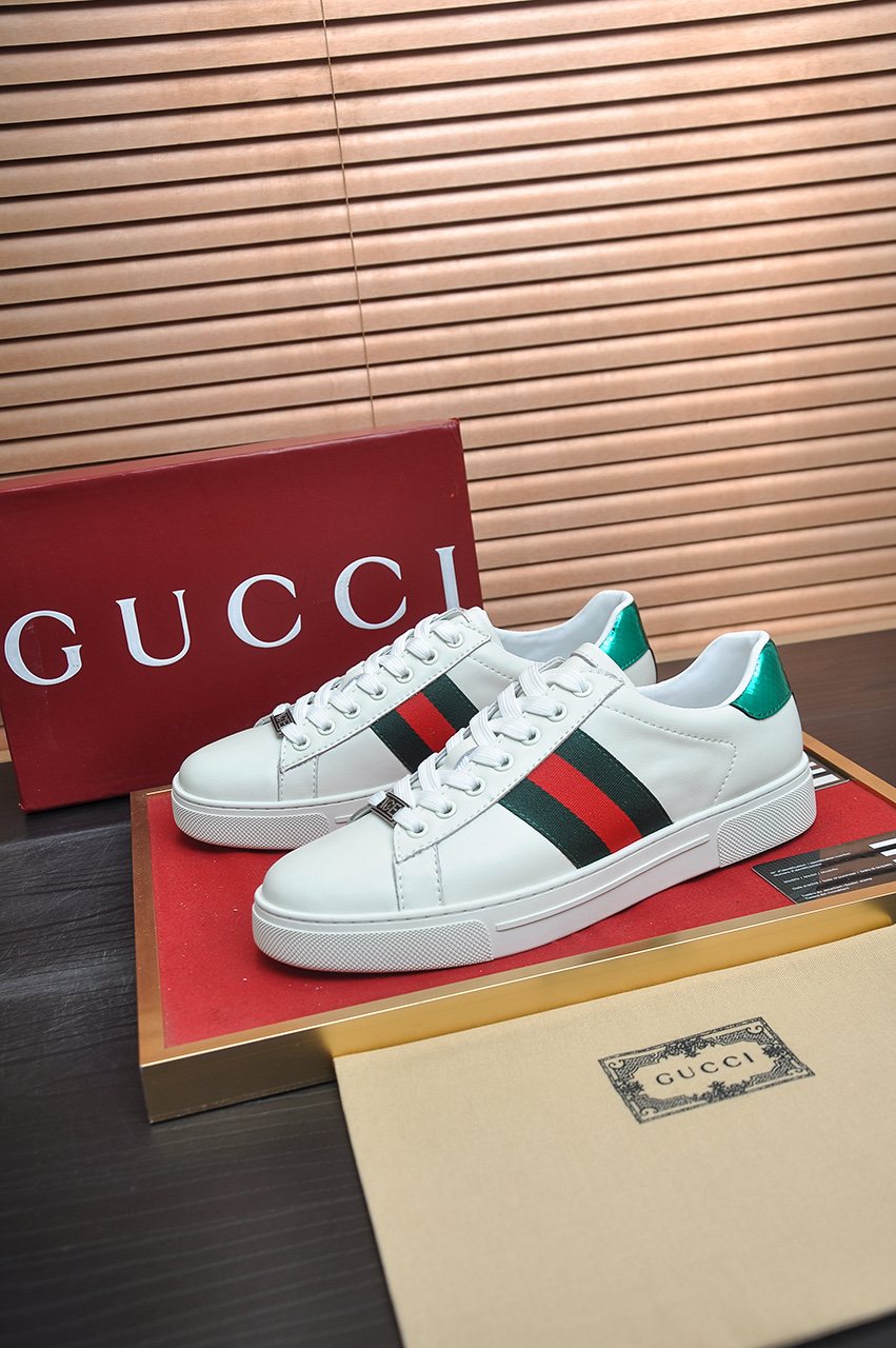 Gucci Striped Low-Top Sneakers — side