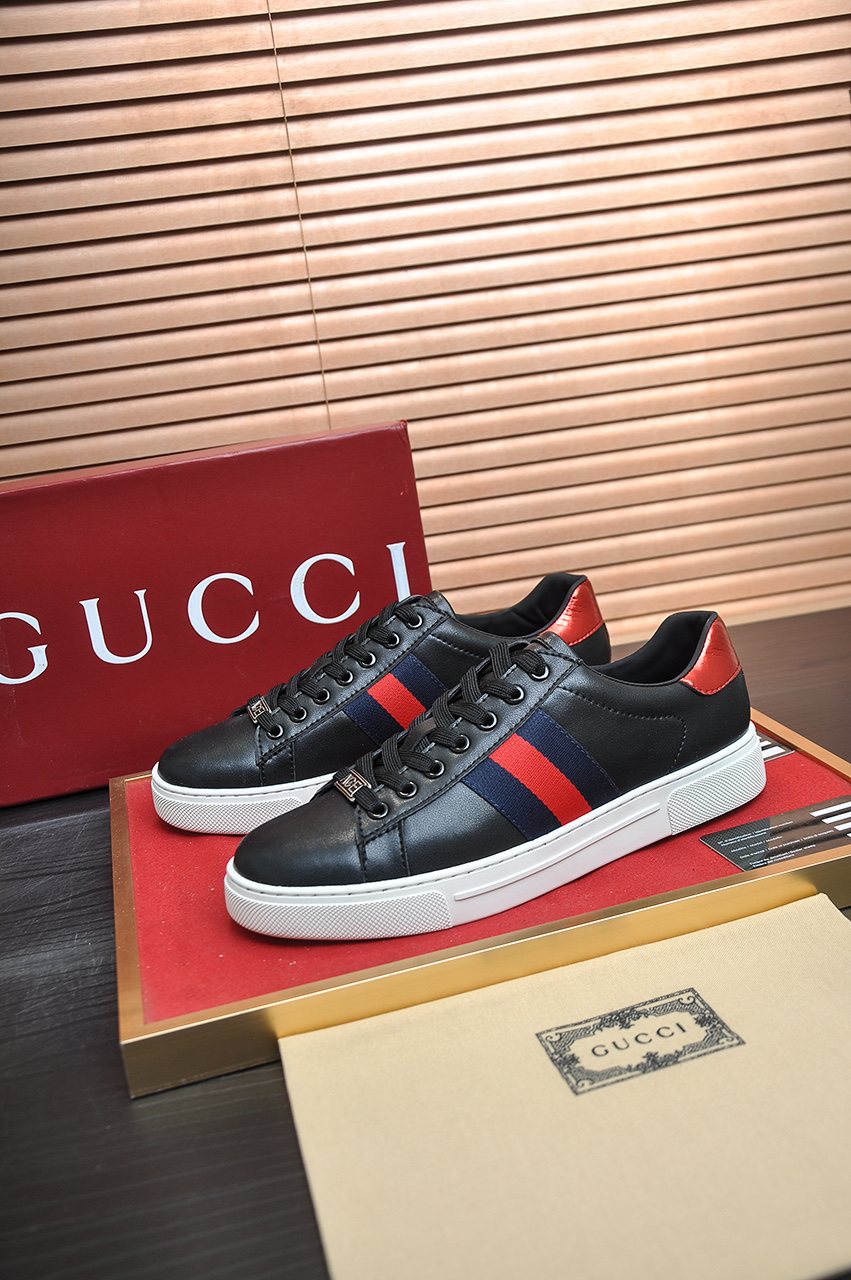 Gucci Striped Low-Top Sneakers — front