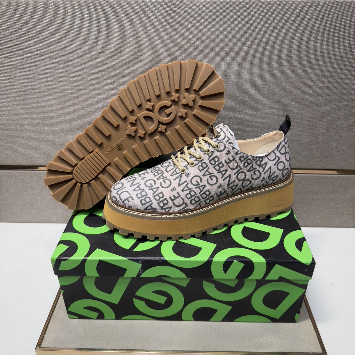 Dolce & Gabbana Letter Print Lug Sole Shoes — back