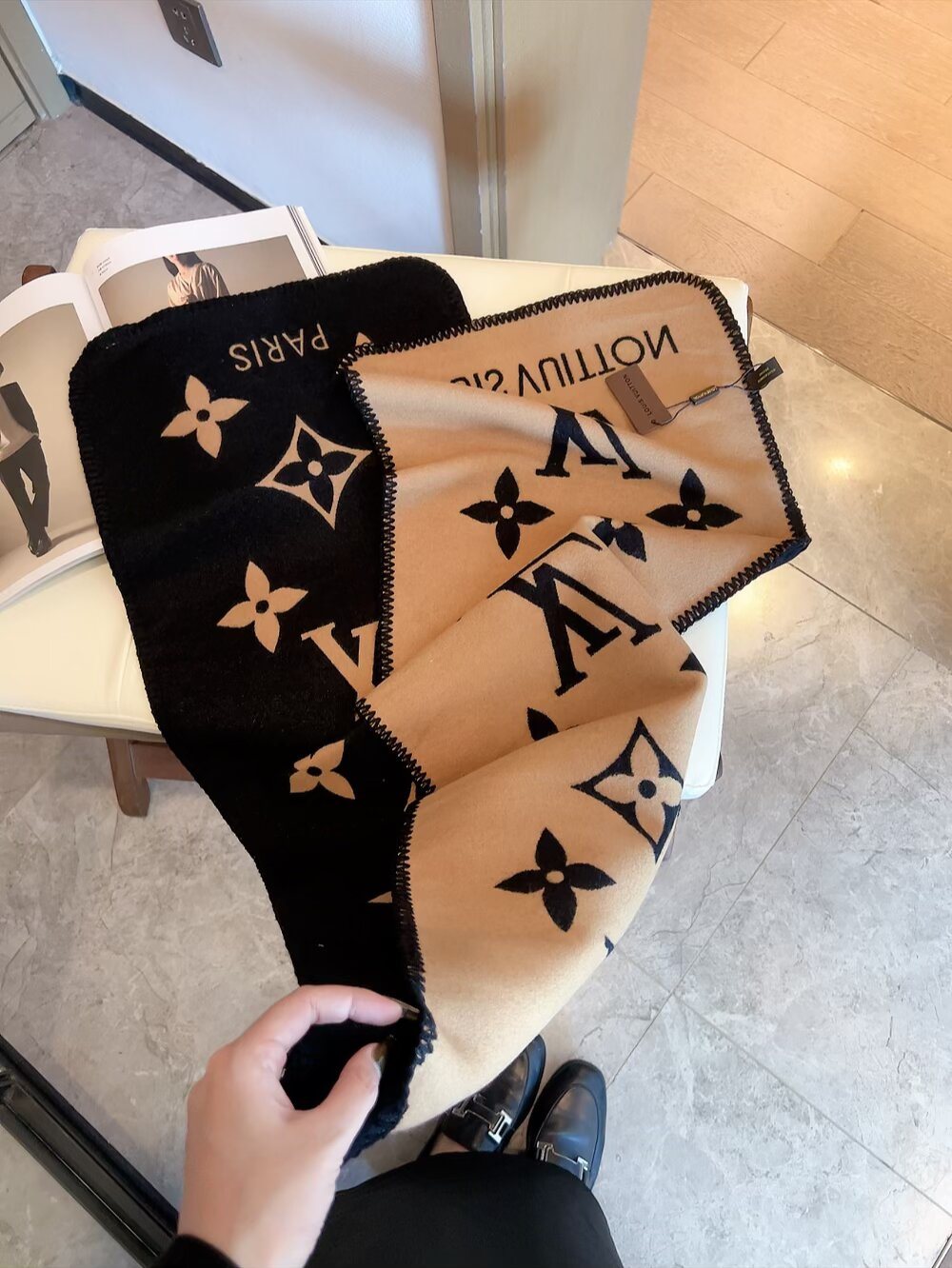 Louis Vuitton Reversible Monogram Scarf — detail