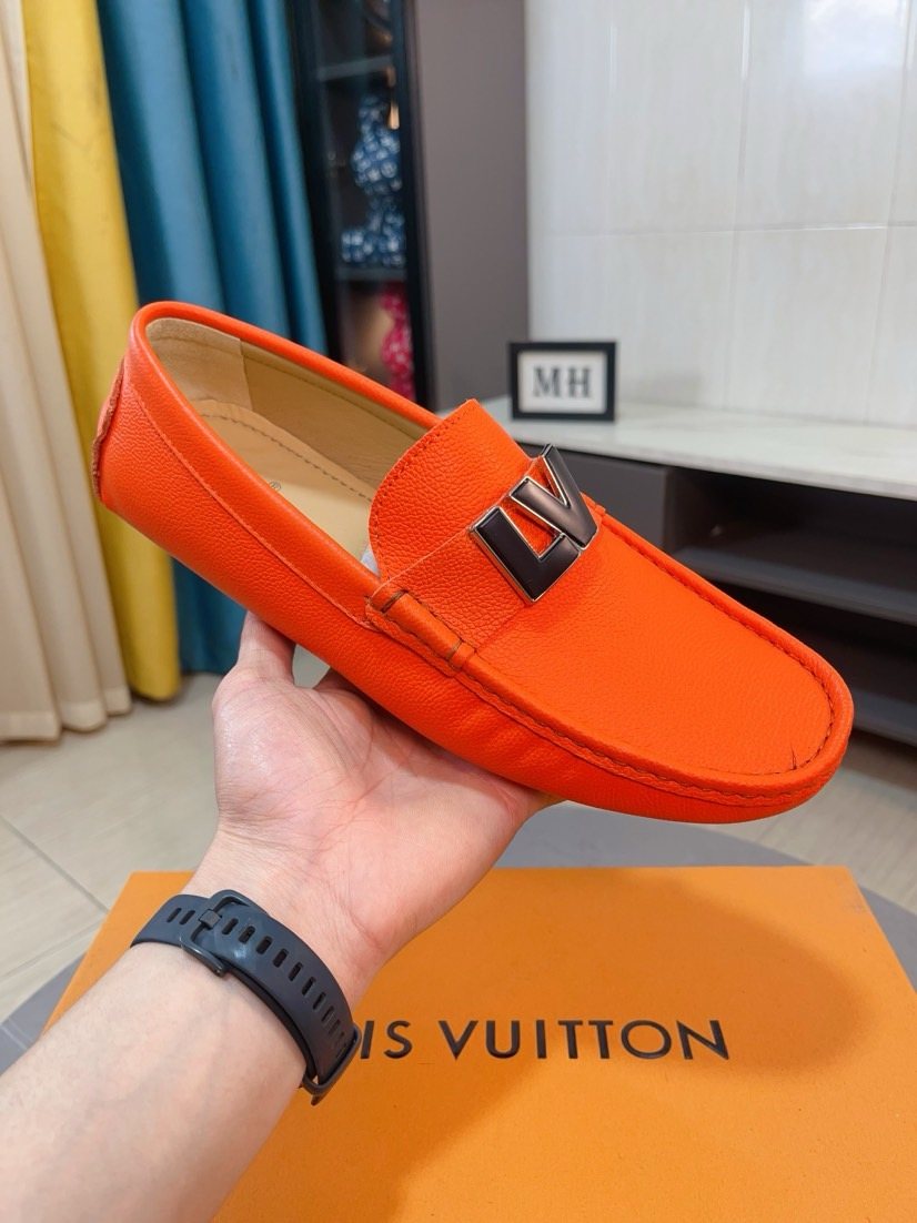 Louis Vuitton Pebbled Metal-Accent Driving Loafers — front