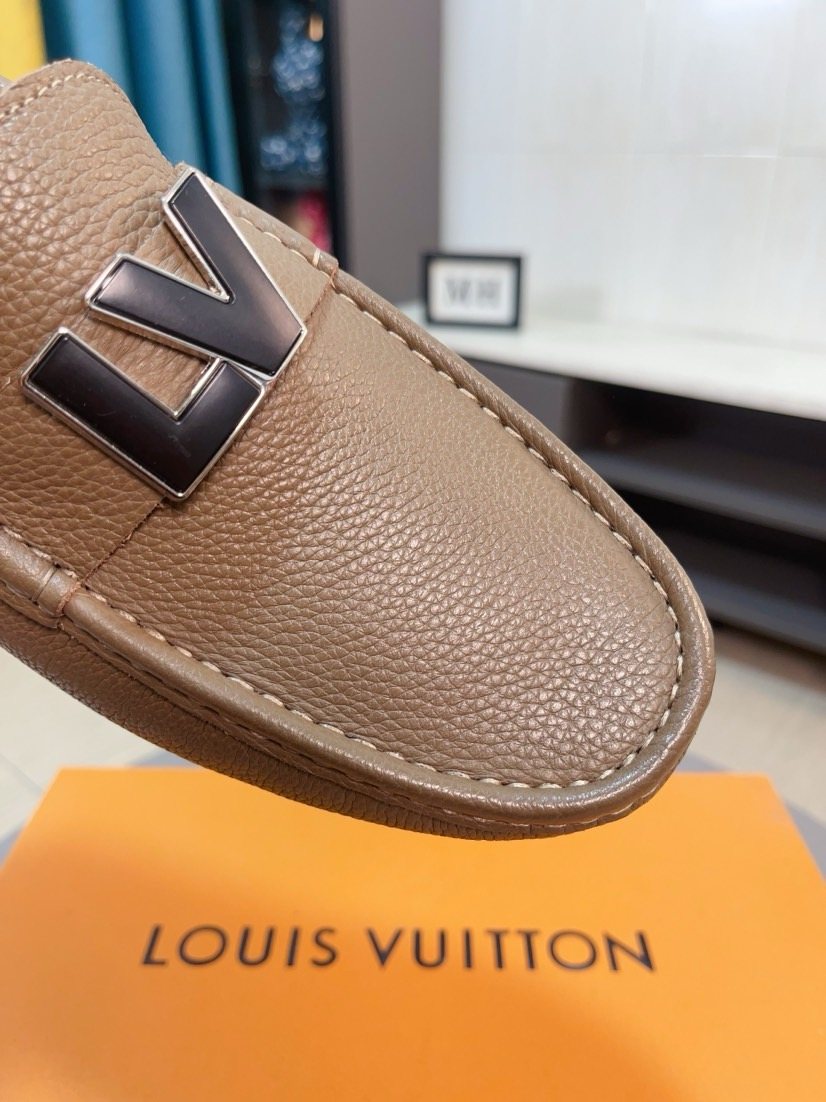 Louis Vuitton Pebbled Metal-Accent Driving Loafers — back