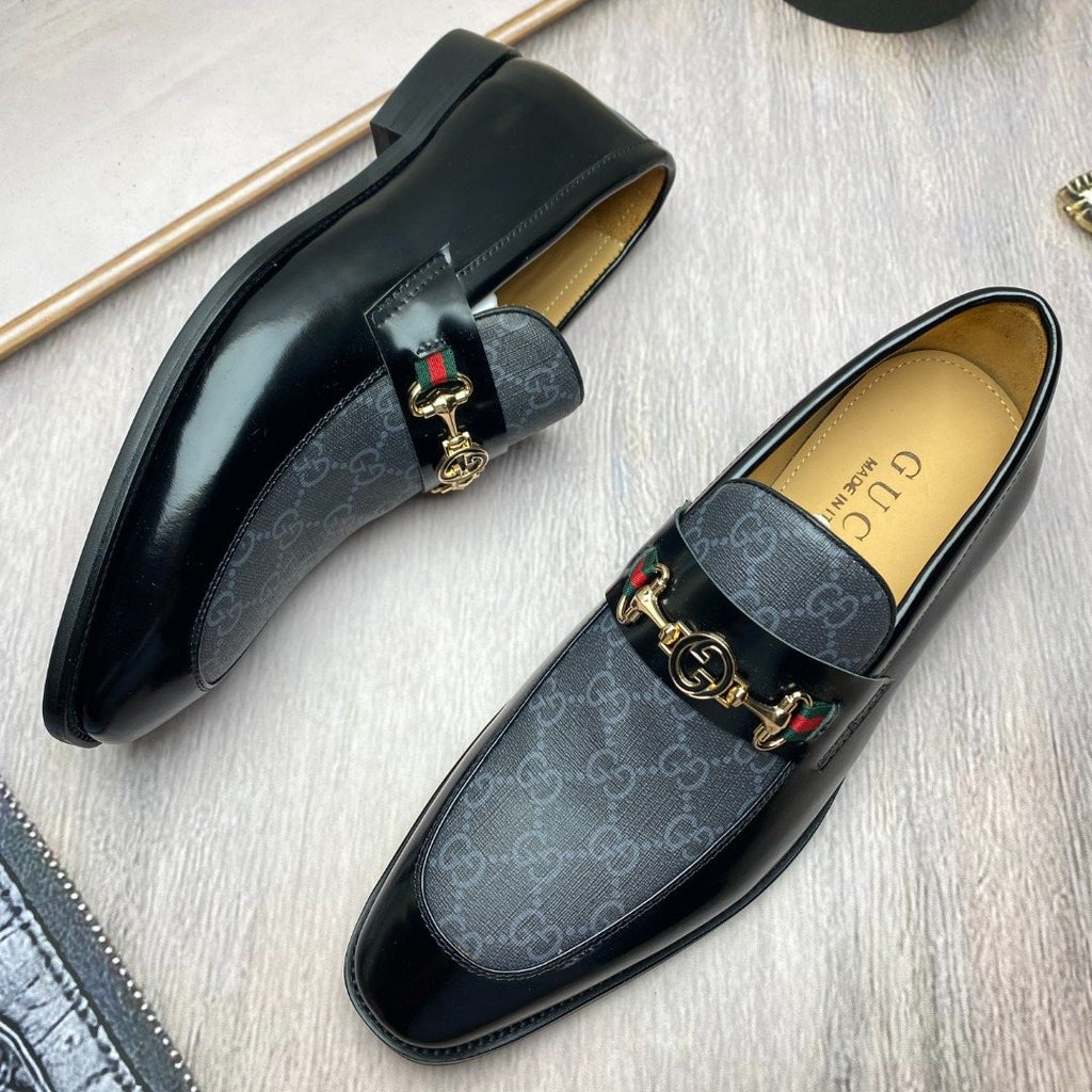 Gucci Horsebit Pattern Loafers — front