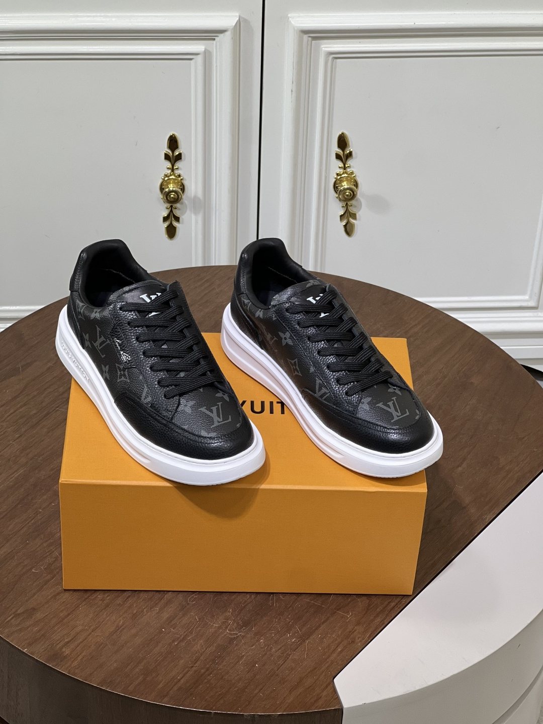 Louis Vuitton Textured Low-Top Sneakers — front
