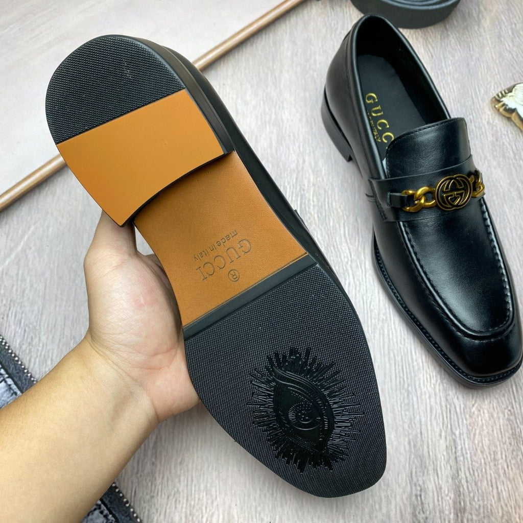 GUCCI Black Gold-Tone Hardware Loafers — detail