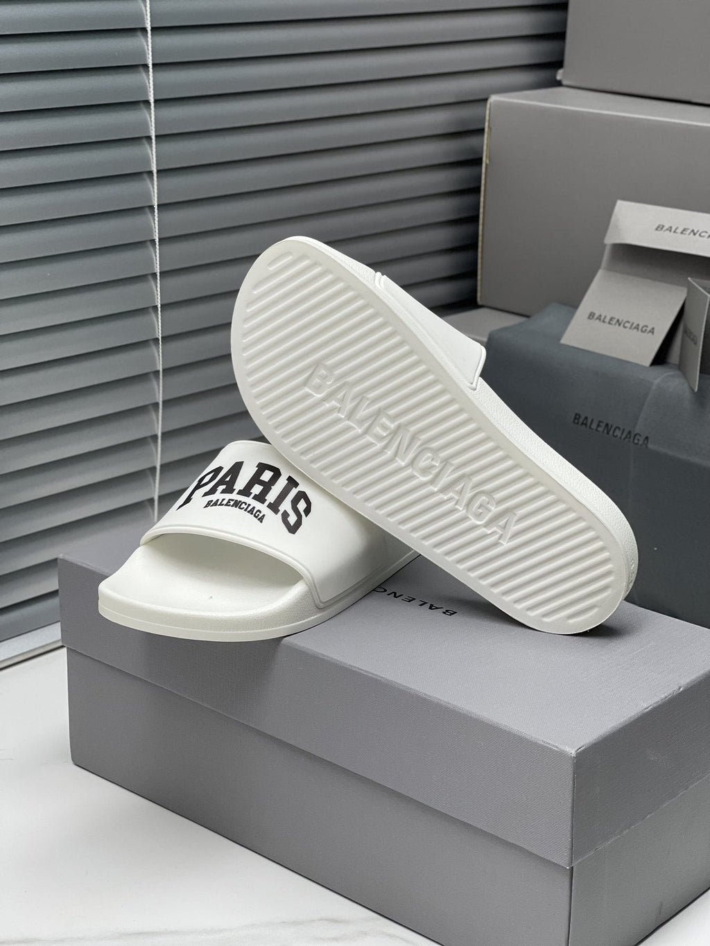 Balenciaga Contrast Lettered Slide Sandals — front