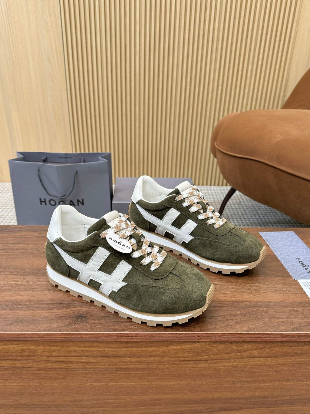Hogan Leather Low-Top Sneakers — front