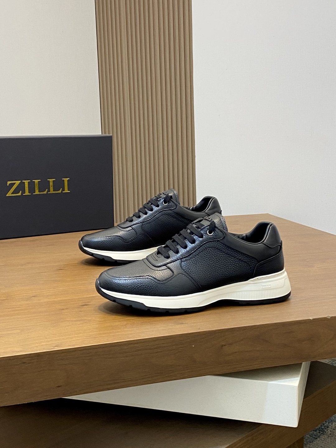 ZILLI Stitched Low-Top Sneakers — hero
