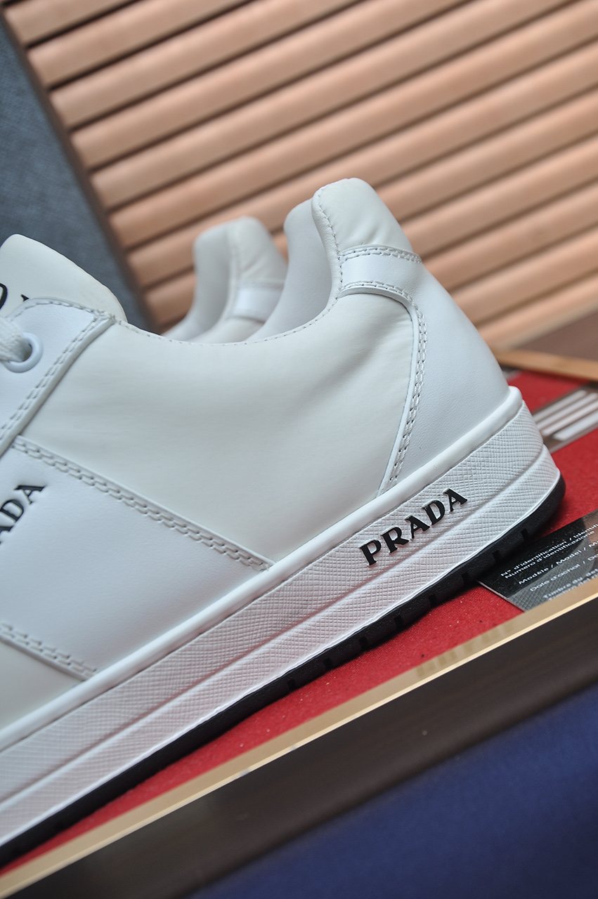 Prada Contrast Lace Low-Top Sneakers — detail
