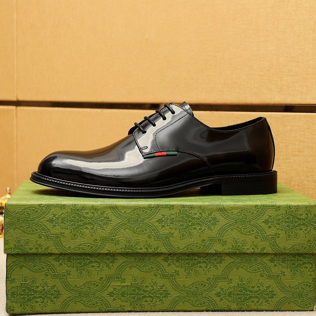 GUCCI Stripe Lace-Up Dress Shoes — side