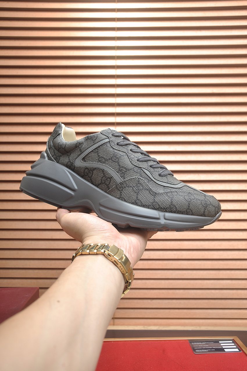 Gucci Tonal Pattern Chunky Low-Top Sneakers — side