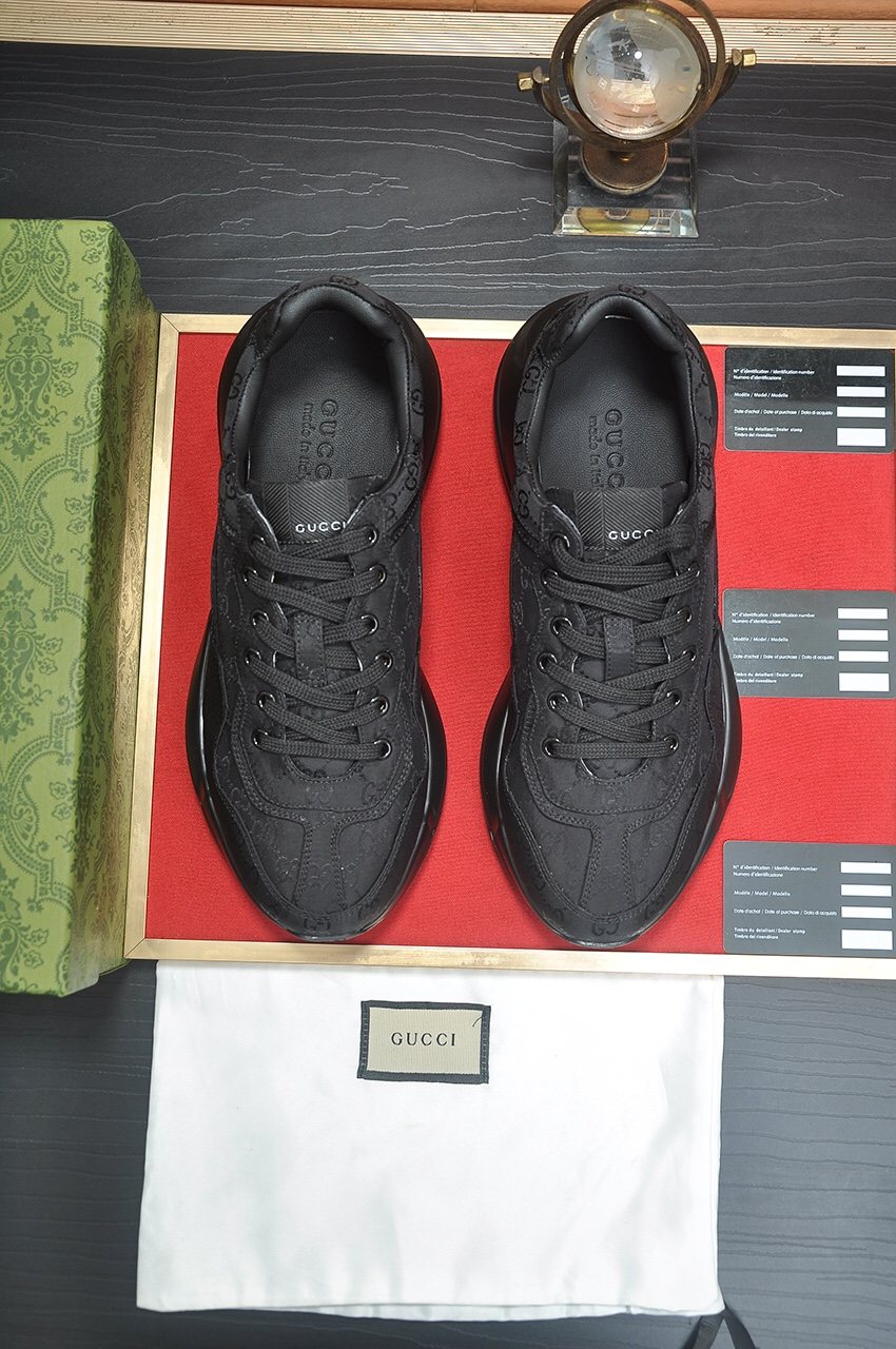 Gucci Tonal Pattern Chunky Low-Top Sneakers — front