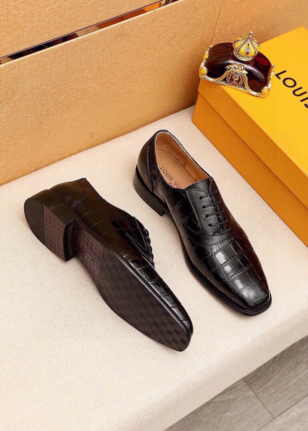 Louis Vuitton Crocodile-Embossed Lace-Up Dress Shoes — front