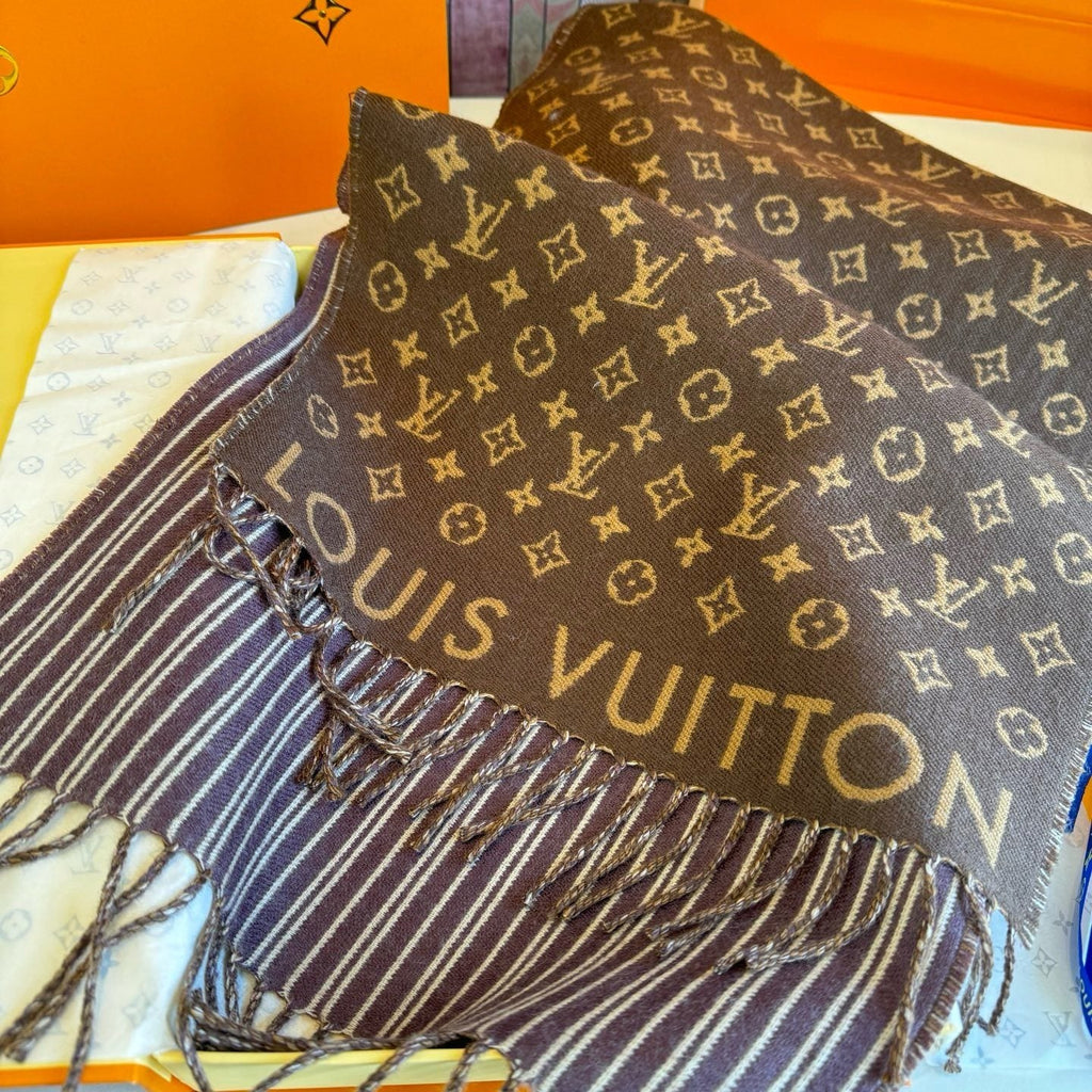 Louis Vuitton Brown Monogram Fringe Scarf — detail