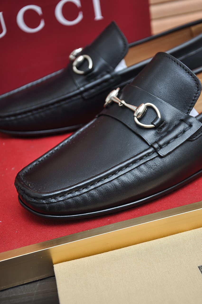 Gucci Horsebit Loafers — side