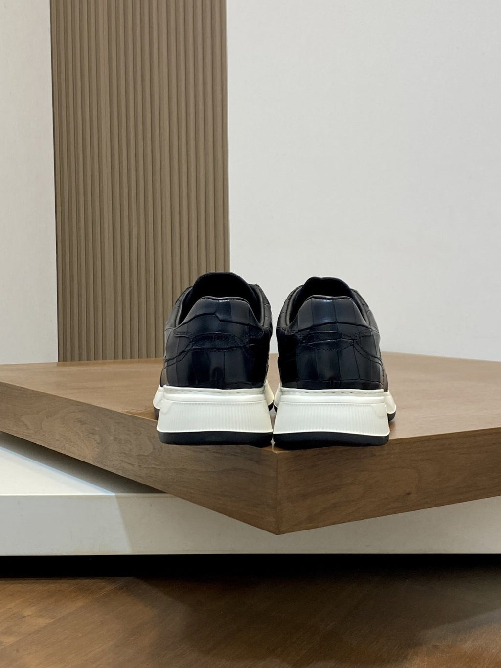ZILLI Textured Low-Top Sneakers — detail