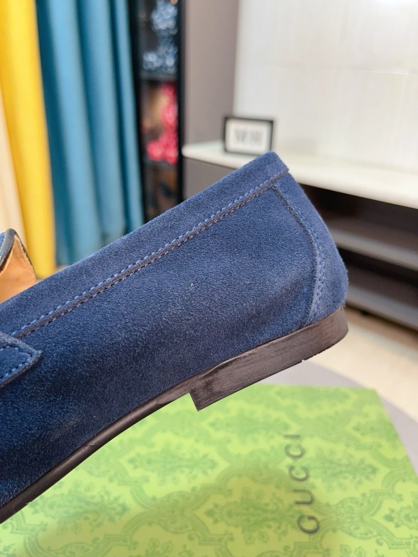 Gucci Horsebit Loafers — detail